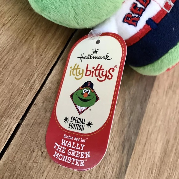 Hallmark ITTY BITTYS Boston Red Sox MLB Wally Green Monster 4” Plush Doll NWT - Picture 5 of 11